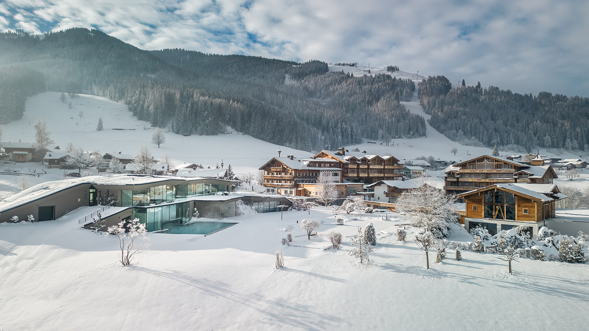 Skiurlaub mit Kindern mit Wellness im Puradies Hotel Skiurlaub in Leogang im Puradies Familyhotel